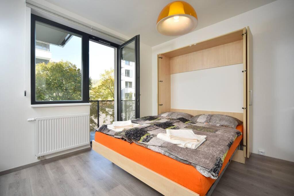 Waltrovka, Free Parking Apartamento
